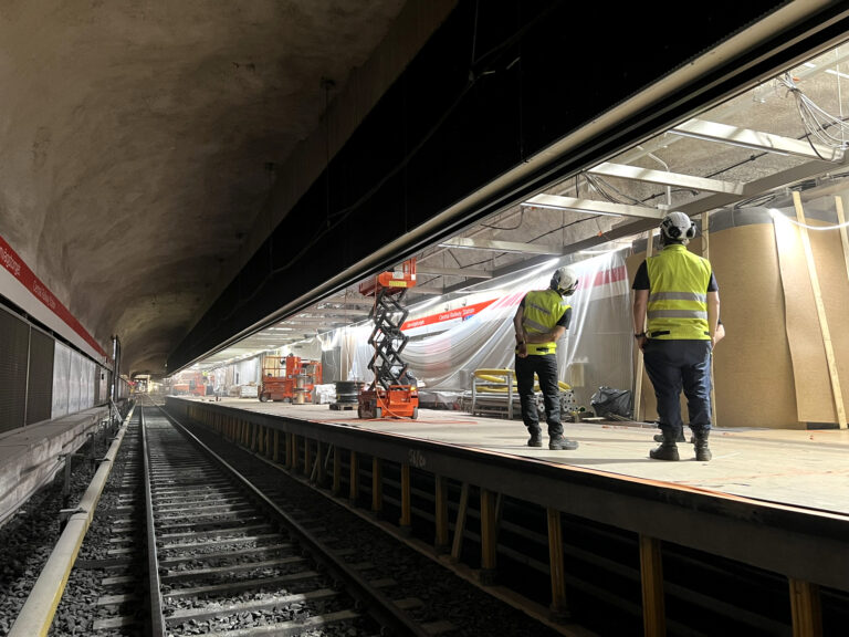 Rautatientorin metroaseman urakka valmistui